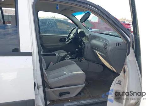 2005 Chevrolet Trailblazer Ls from USA, damaged, VIN 1GNDT13S352259080